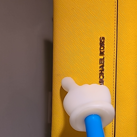 ￼￼Michael Kors Yellow Medium size Wallet$ - Picture 2 of 4